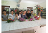Sinh viên 43 HVCC thực hành cắm hoa nghệ thuật