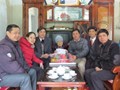 Trường Đại học Nông Lâm tặng quà Mẹ Việt Nam Anh hùng nhân dịp Tết Bính Thân 2016
