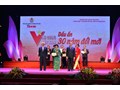 GS.TS.AHLĐ Nguyễn Thị Kim Lan được vinh danh tại chương trình “Vinh quang Việt Nam – Dấu ấn 30 năm đổi mới”